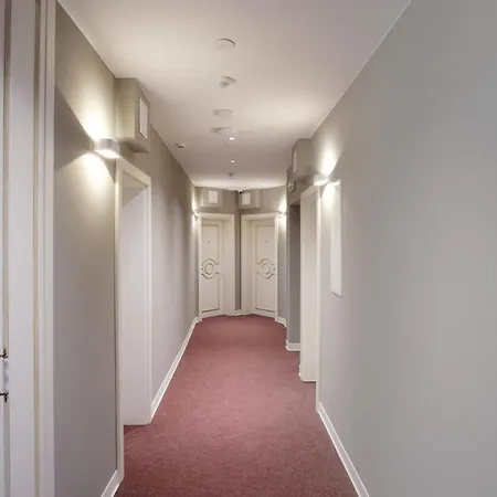 Отель The Kepos Эрланген