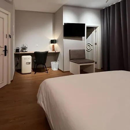 The Kepos Hotel